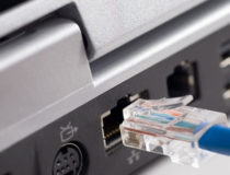 Подключение Ethernet кабеля к ноутбуку